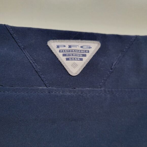 1X PFG COLUMBIA NAVY BLUE WATER ATHLETIC ZIP POCKET ELASTIC WAIST SHORTS - Picture 2 of 9
